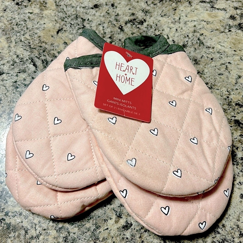 Mini oven mitts
